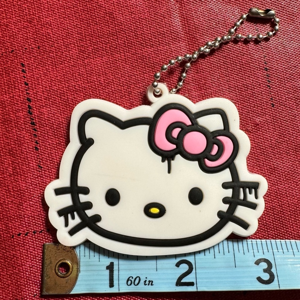 Hello Kitty Accessory - Picture 3 of 3